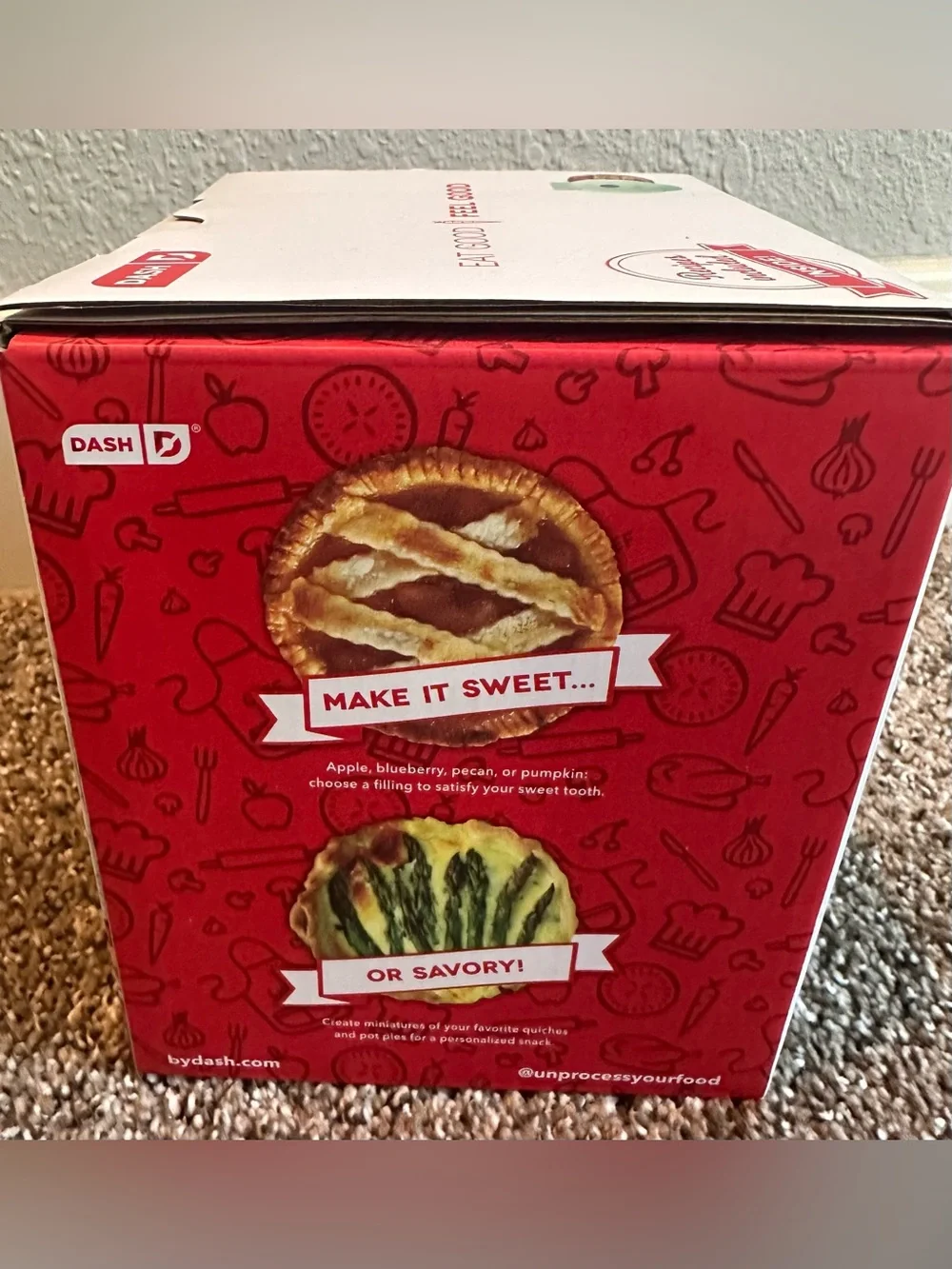 Dash Mini Pie Maker New